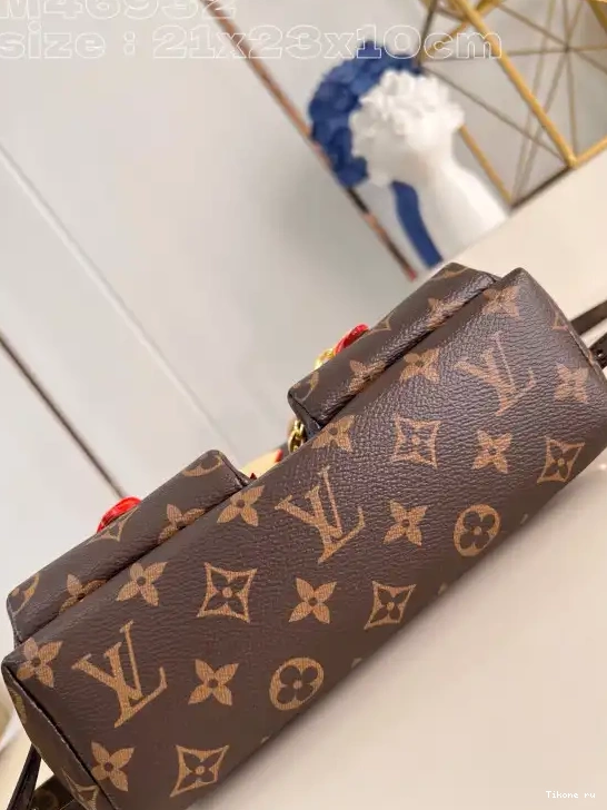 Affordable LOUIS Excursion VUITTON PM 0608